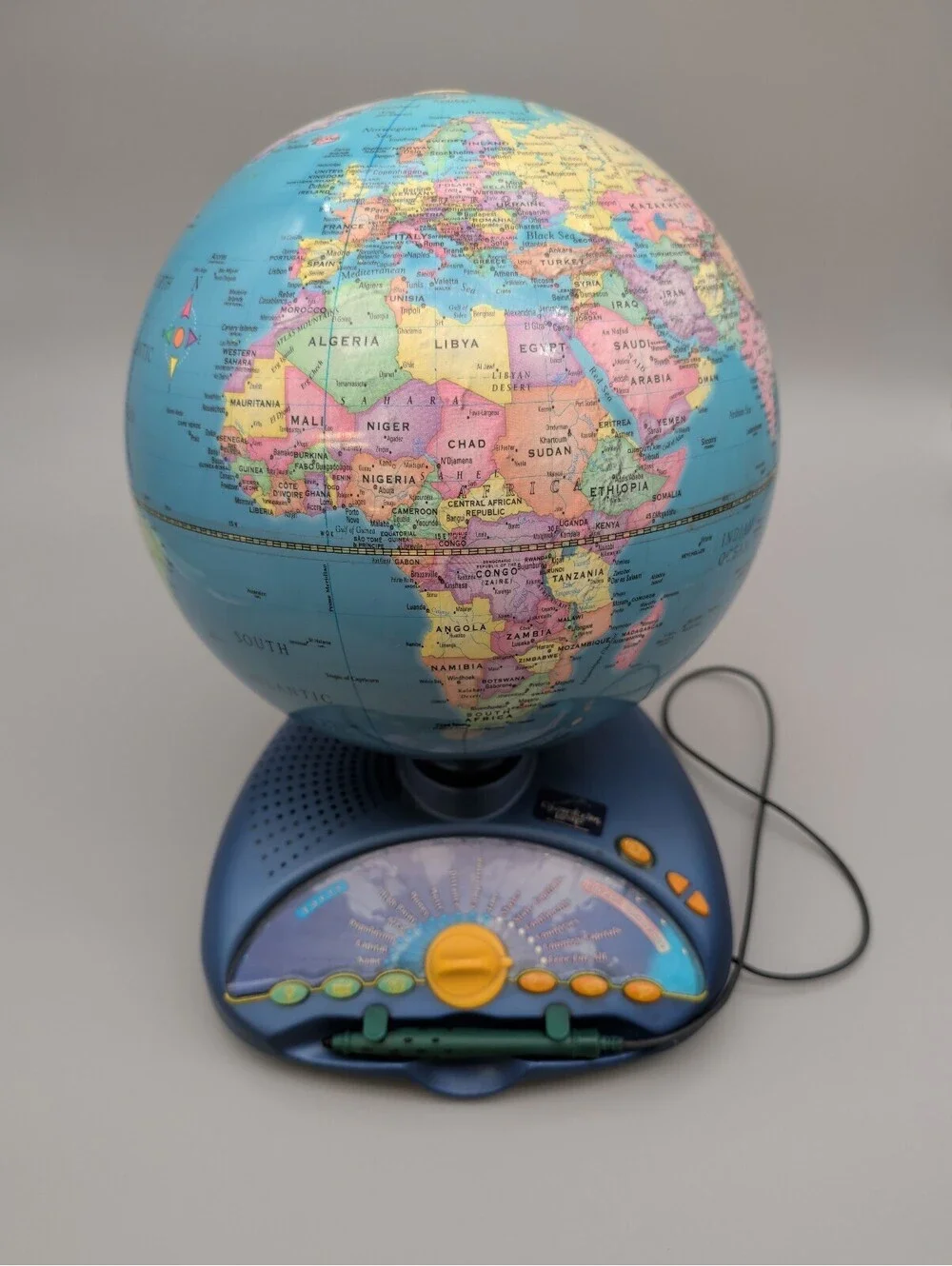 LeapFrog Quantum Leap Interactive Talking Globe